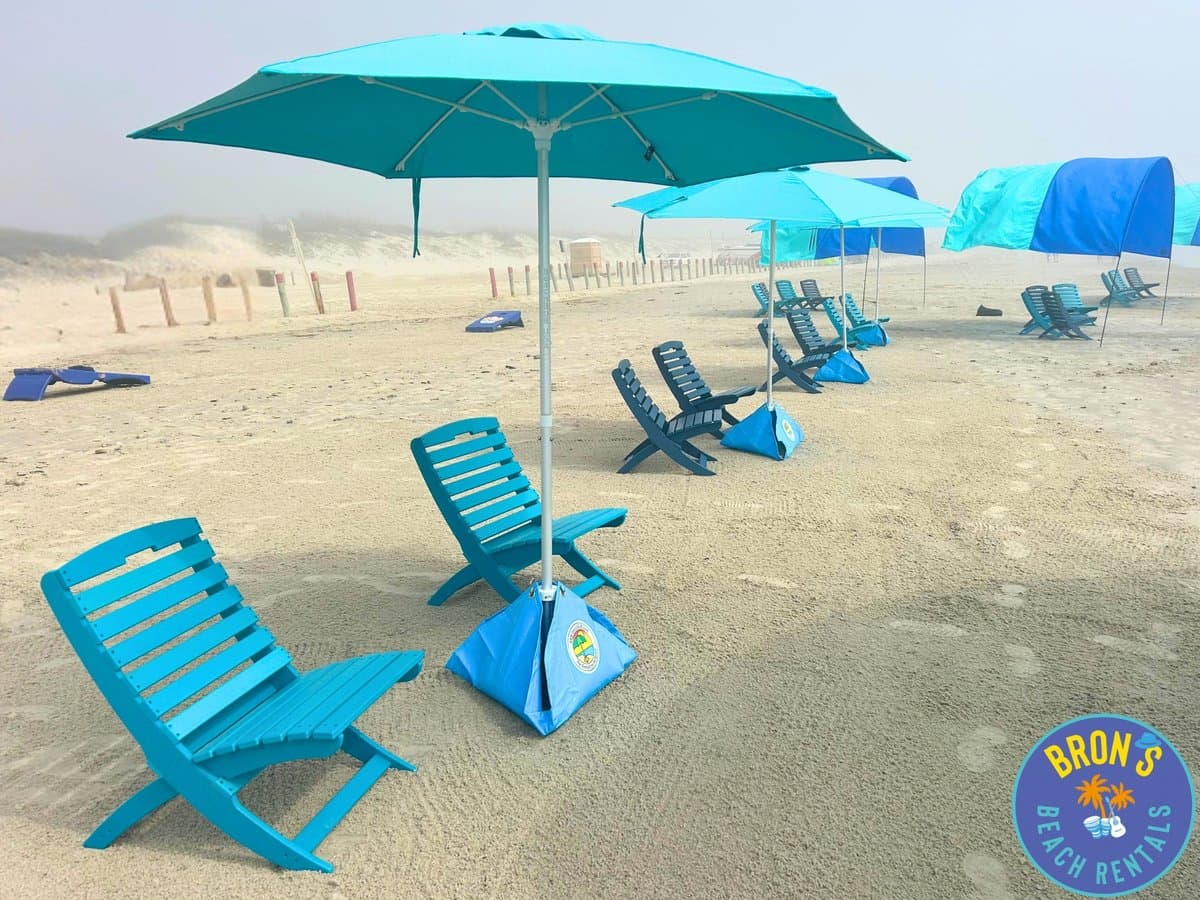 Beach Umbrella + 2 Chairs