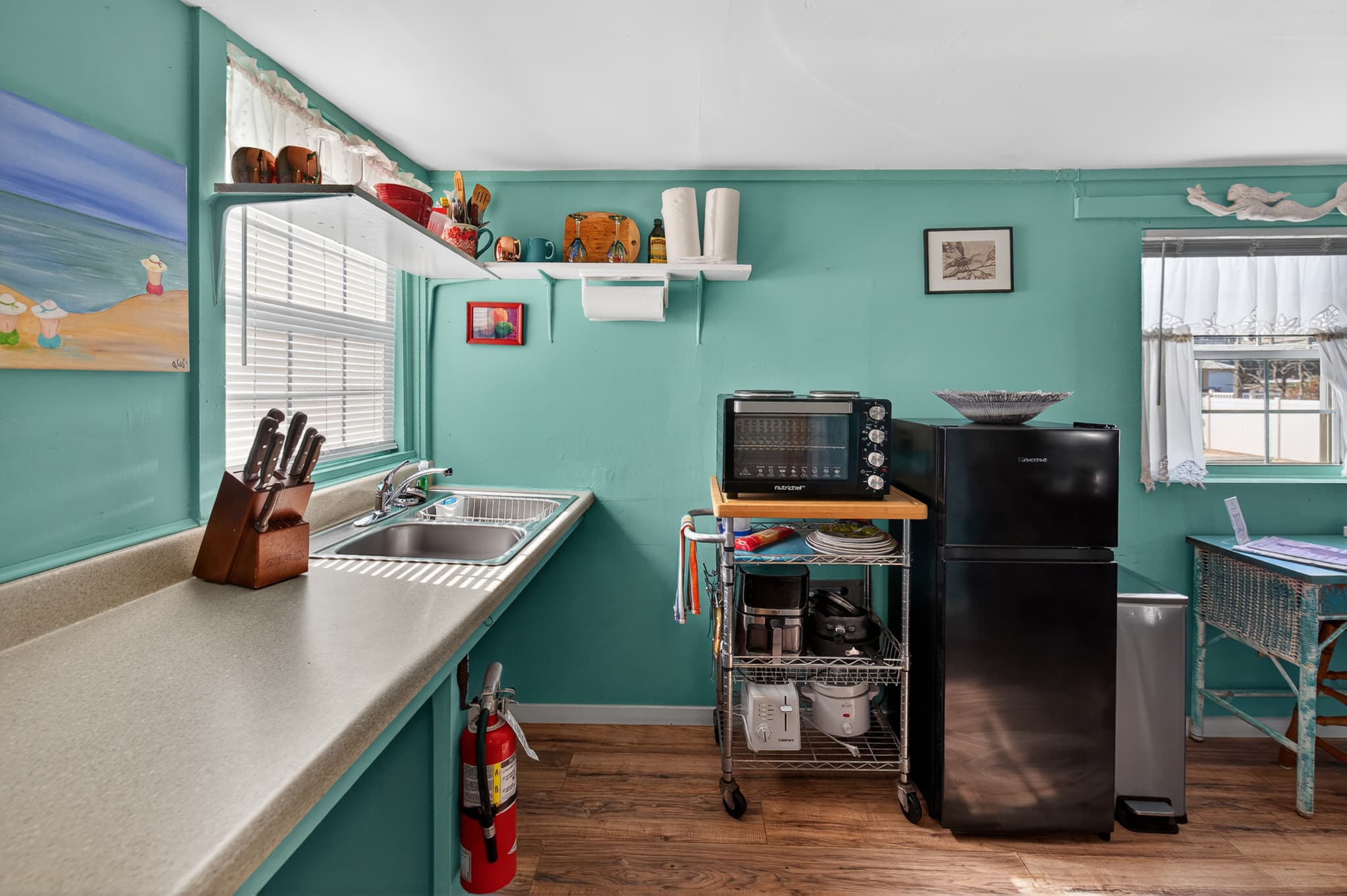 Tin Cottage by the Sea, Port Aransas, TX vacation rental photo 5