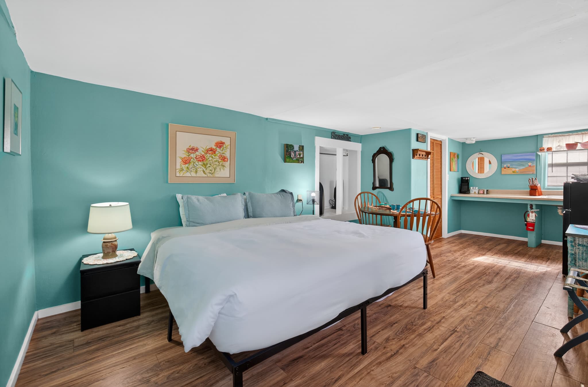 Tin Cottage by the Sea, Port Aransas, TX vacation rental photo 3